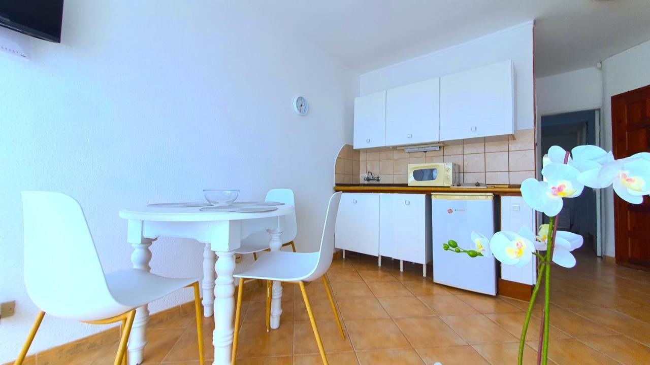Appartement Arenas Negras 13, Alojamiento Con Vistas A La Playa à Puerto de Santiago  Extérieur photo