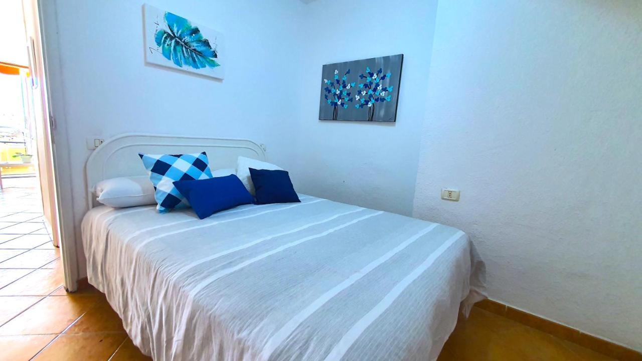 Appartement Arenas Negras 13, Alojamiento Con Vistas A La Playa à Puerto de Santiago  Extérieur photo