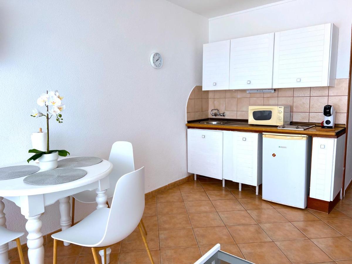 Appartement Arenas Negras 13, Alojamiento Con Vistas A La Playa à Puerto de Santiago  Extérieur photo